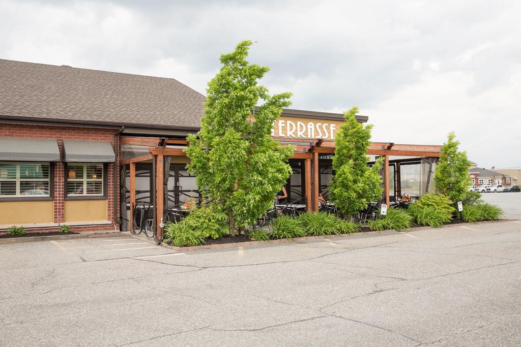 Hotel-Resto-Bar Le Journel Saint-Joseph-de-Beauce Екстериор снимка